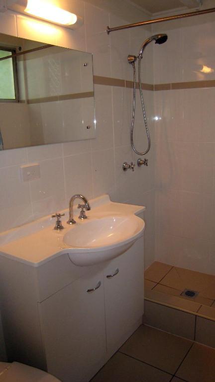 Coral Motel & Apartments Port Vila Room photo