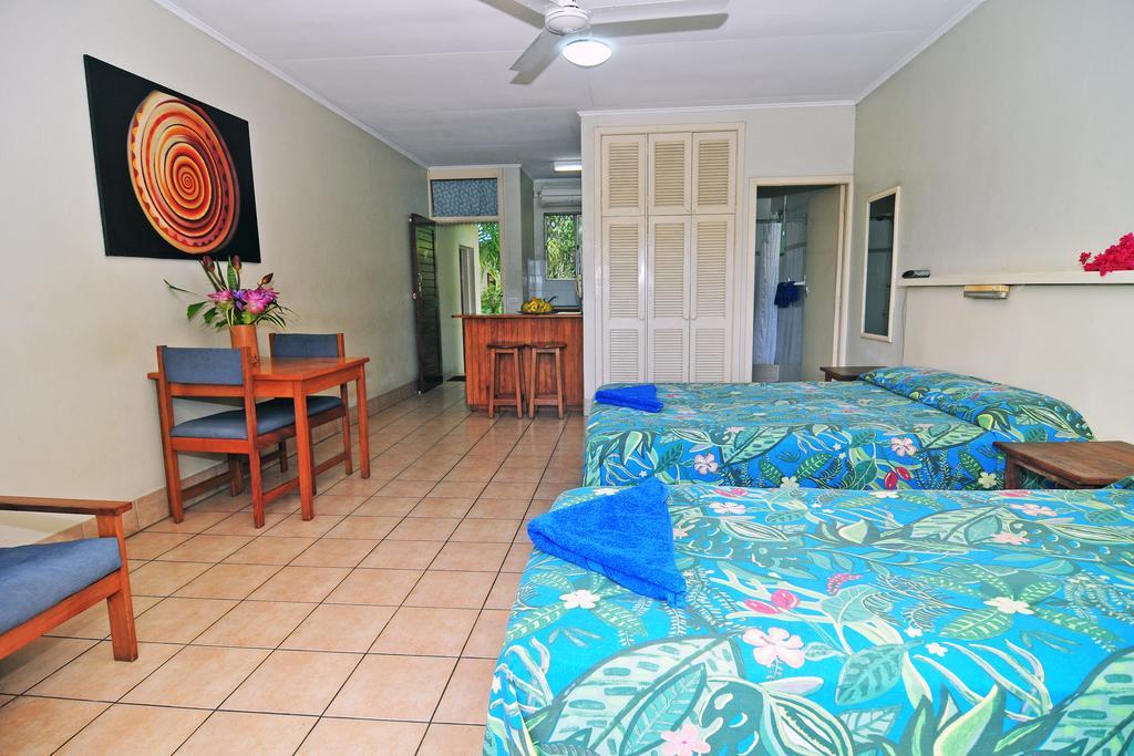 Coral Motel & Apartments Port Vila Exterior photo