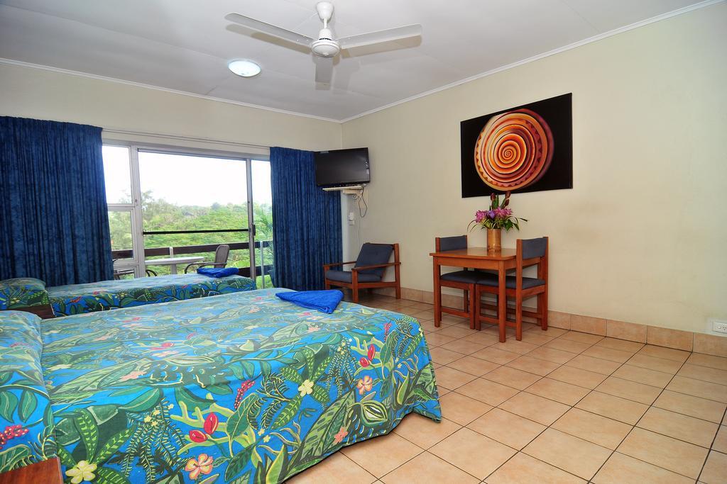 Coral Motel & Apartments Port Vila Exterior photo