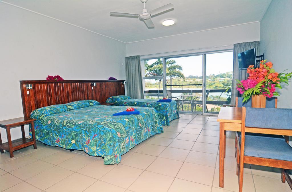 Coral Motel & Apartments Port Vila Exterior photo